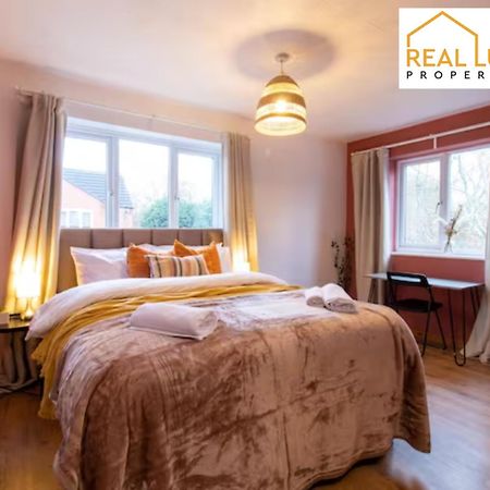 One-Bedroom Apartment By Real Lush Properties In Langsett Вулвергемптон Екстер'єр фото